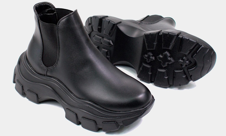 Image 4: Chunky Platform Boots