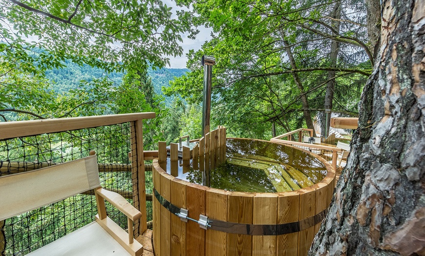 Image 10: Lago di Bled: casa sull'albero con colazione e sauna per 2