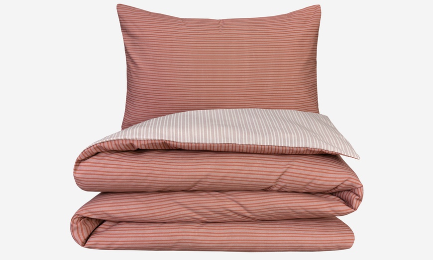 Image 10: Smart Living Soft Reversible Pinstripe Duvet Set 