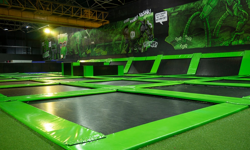 Image 8: Trampoline Park Entry for One