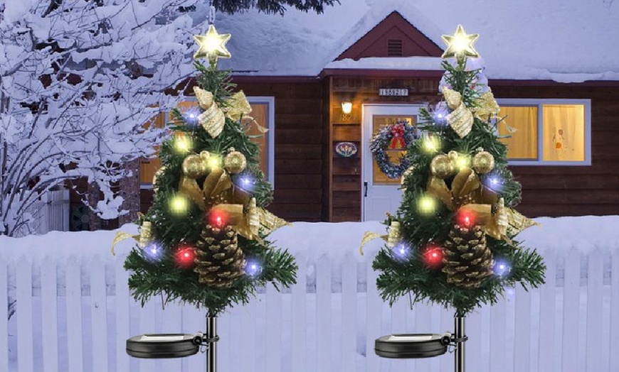 Image 6: Solar Christmas Tree Lights