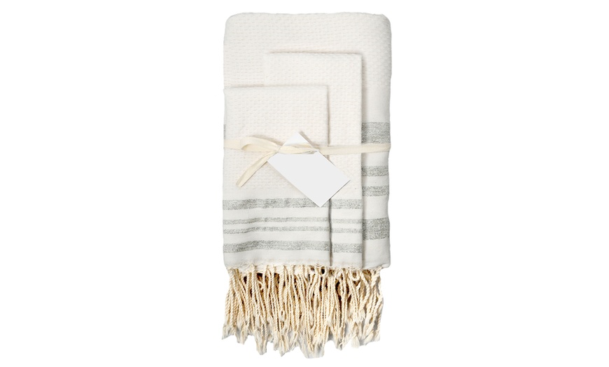 Image 15: Hamptons Bathroom Towel Set