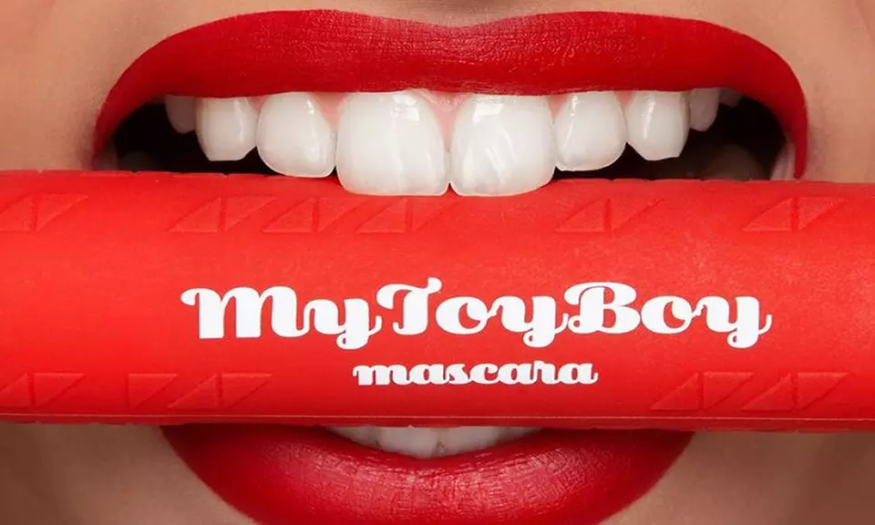 2 mascara's van het merk Diego Dalla Palma naar keuze