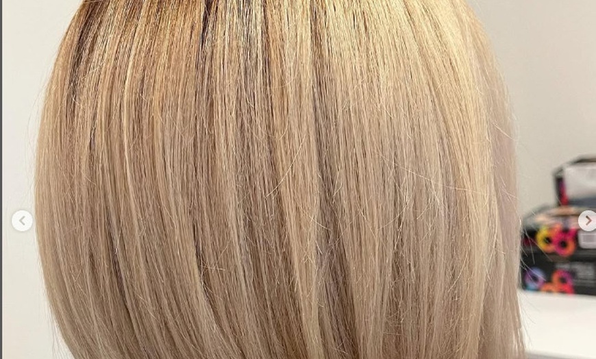 Image 2: 1 Haircut with Partial / Full Highlights, Balayage, or Blond Service 