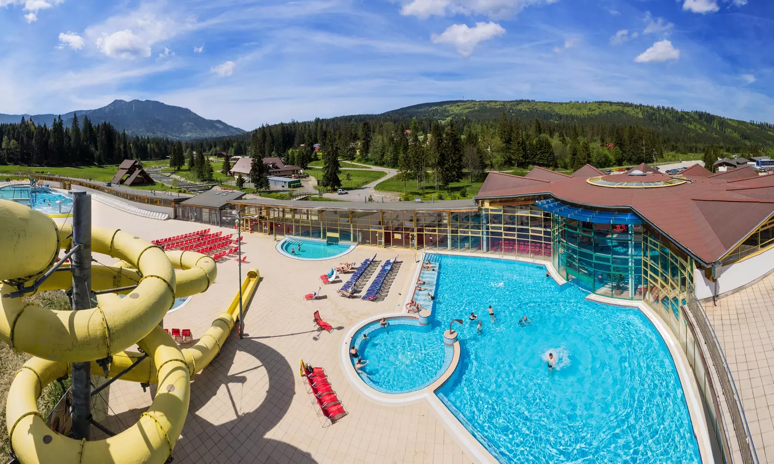 Relaks w sercu gór: karnety na stok narciarski na Słowacji