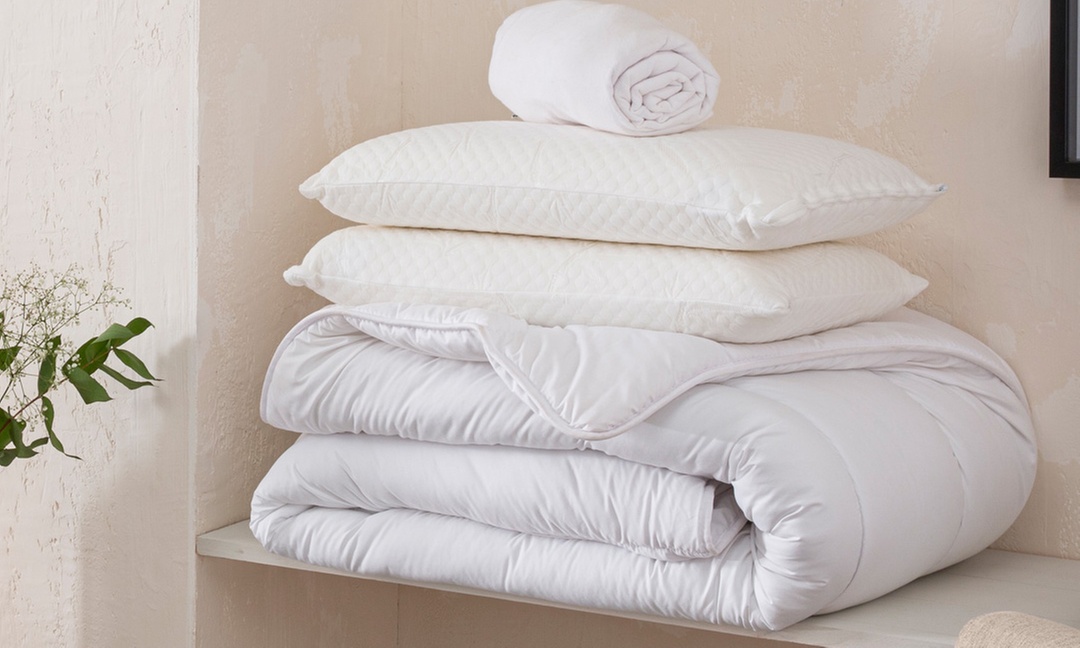 Pack prêt-à-dormir : oreiller, couette et protège-matelas