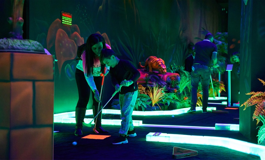 Image 4: Glow Golf Experience at Mystic Golf by TR88HOUSE @Bluewaters Island