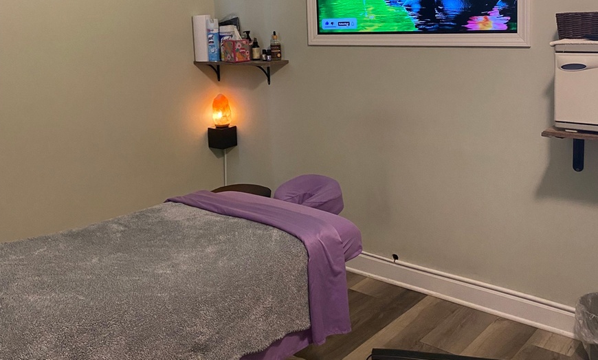 Image 6: Relax and Rejuvenate with a 60 or 90-Minute Swedish Massage