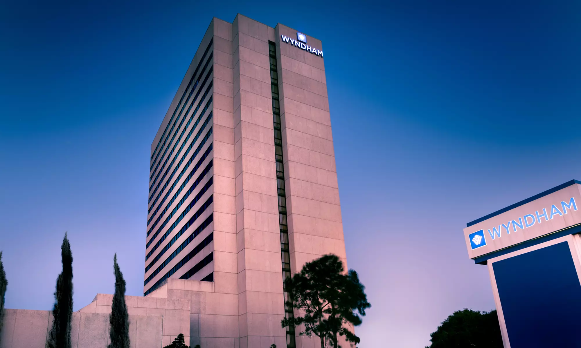 Stay with Optional Breakfast or Family-Night Package at Wyndham Houston West Energy Corridor, TX. Dates into September. - Primary Image