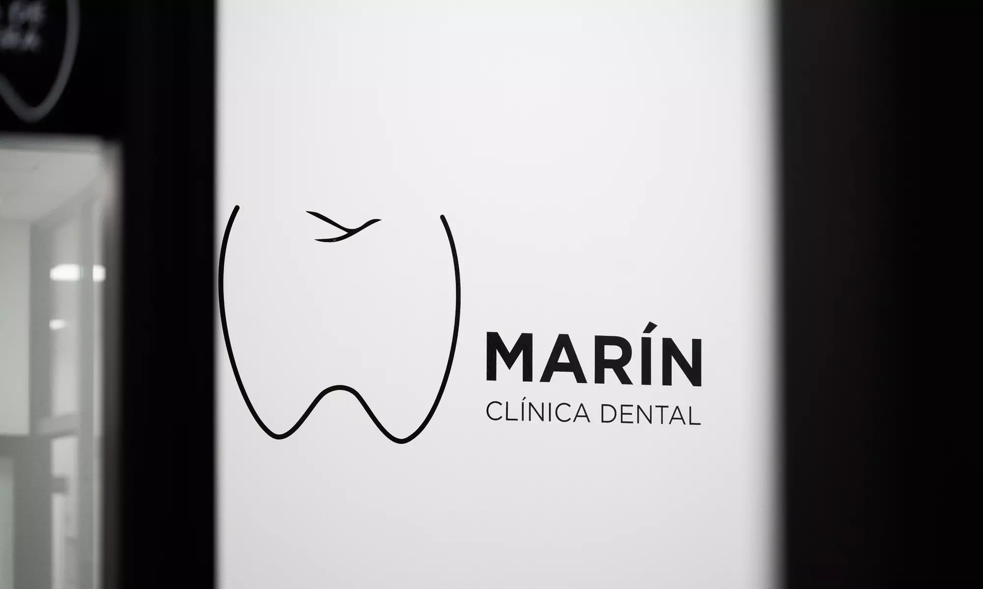 Sonríe con confianza con una limpieza bucal y opción a blanqueamiento