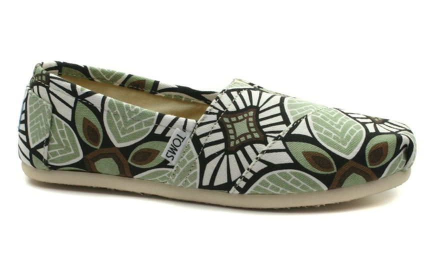 Image 11: Women's TOMS Espadrilles