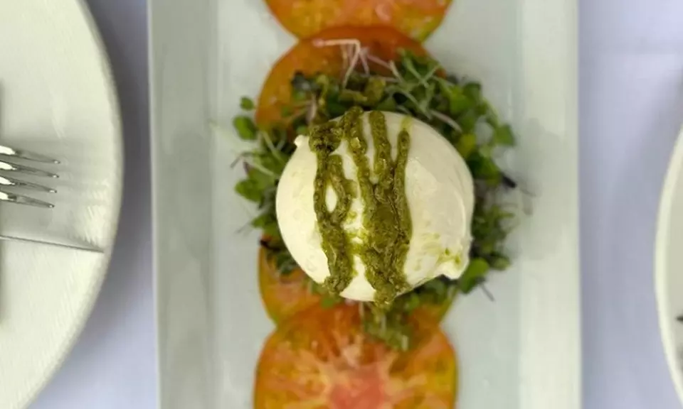 Menú de arroces para 2 o 4 frente al mar con postre y opción a vino