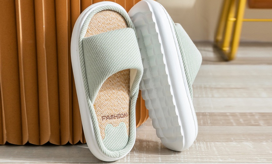 Image 5: Women's Thick Sole Flip Flops Slippers