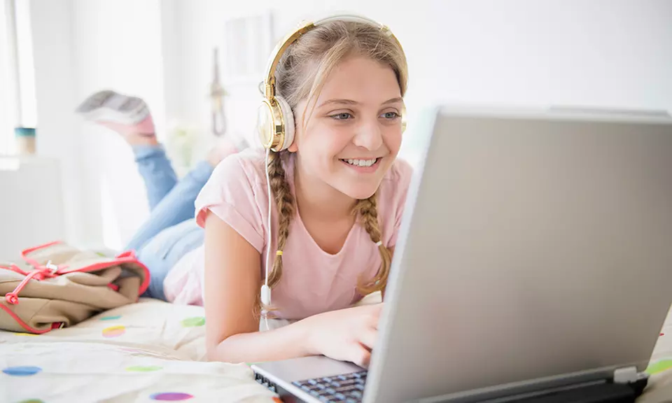 Level 5 Cleaning Certificate + Lifetime Access to 2500+ Online Courses from Training Express (Save Up to 63%) - Primary Image