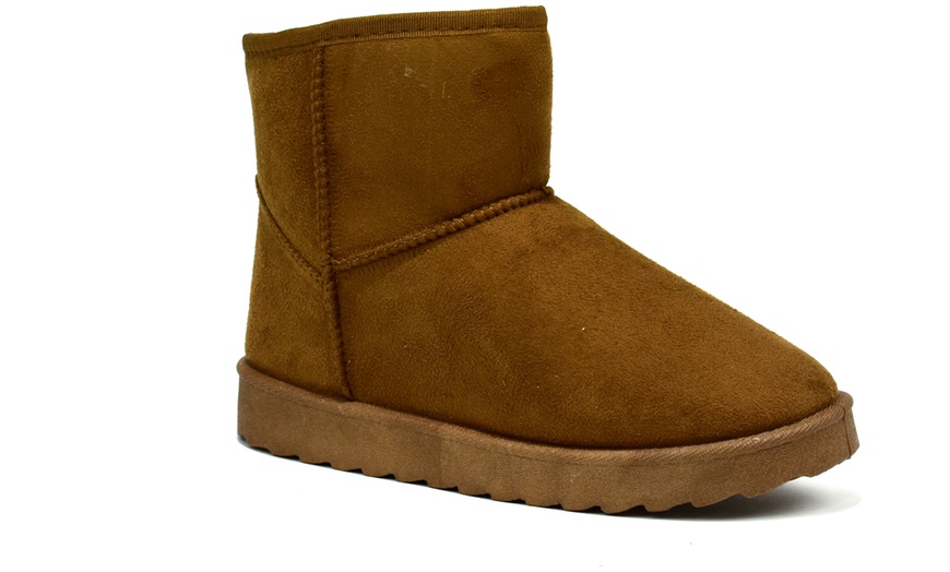 Image 3: Women's Closed Toe Slipper Boots