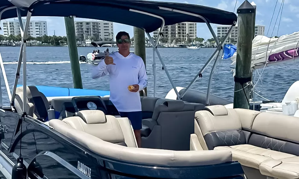 2 or 4-Hour Dolphin and Crab Island Cruise Or 2-Hour Sunset Cruise
