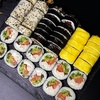 Image 4: Futomaki, Hosomaki, California Maki – zestawy sushi na wynos 
