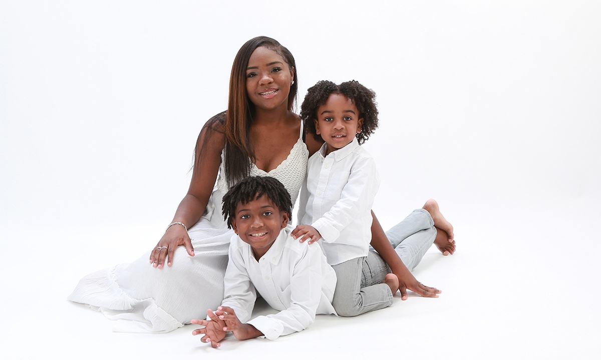 Capture special moments with a 30 or 60-minute studio photo shoot