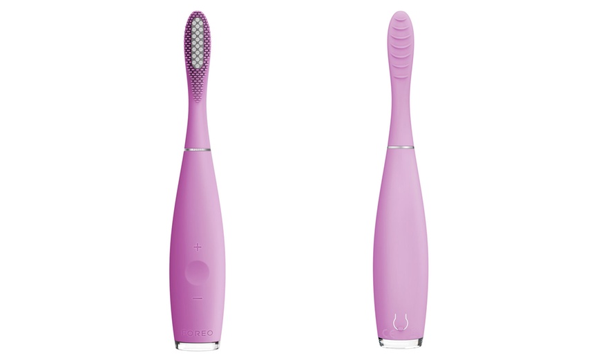 Image 10: Foreo Issa Hybrid Toothbrush