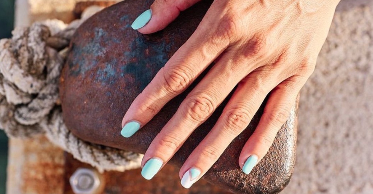 Manicura con esmaltado de gel semipermanente en Palma de Mallorca