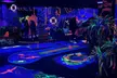Spaß & Action: 3D Neon Minigolf oder 3D Pit-Pat für 2-4 Personen bei 3D Neongolf & 3D PIT-PAT (bis 48% sparen) - Second Medium