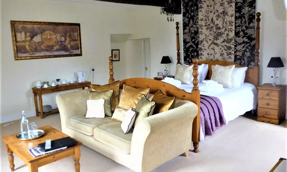 Derbyshire: One or Two Nights with Breakfast