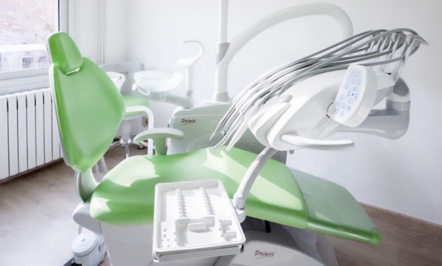 Image 4: Higiene y blanqueamiento dental