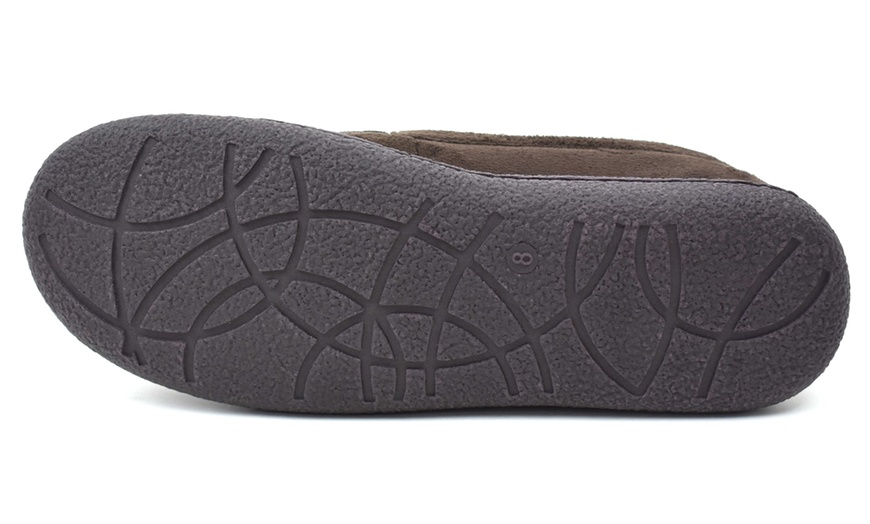 Image 9: Men's Fleece-Lined Slippers