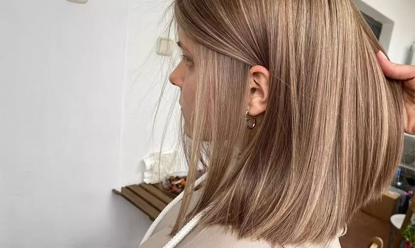 Forfait coiffure, mèches ou lissage en option