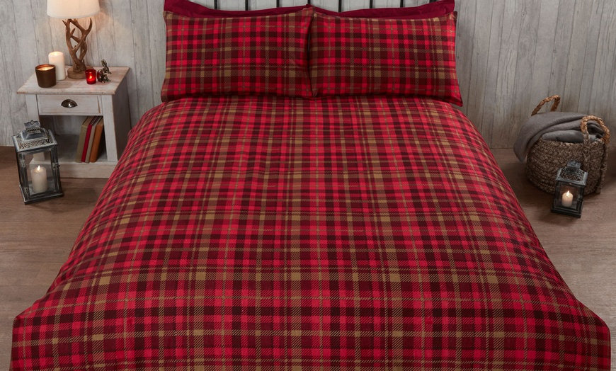 Image 11: Angus Stag Brushed Cotton Duvet Set
