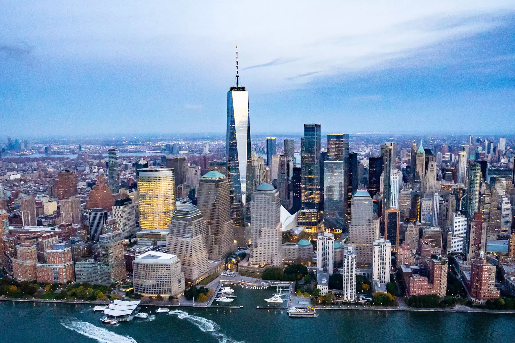 Soar Above Manhattan for an Unforgettable Aerial Experience