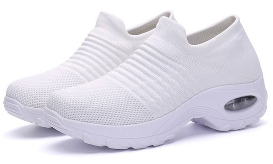 Image 9: Women's Breathable Sneakers