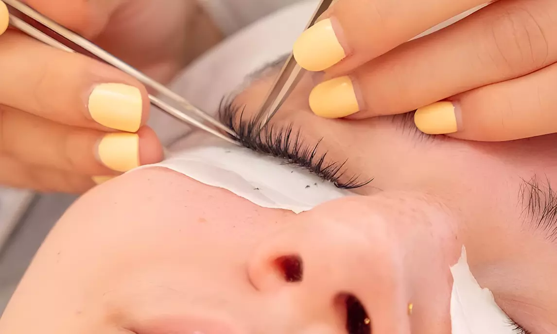 Cashmere, Premium Mink Lash Extensions / Keratin Lash Lift & Tint