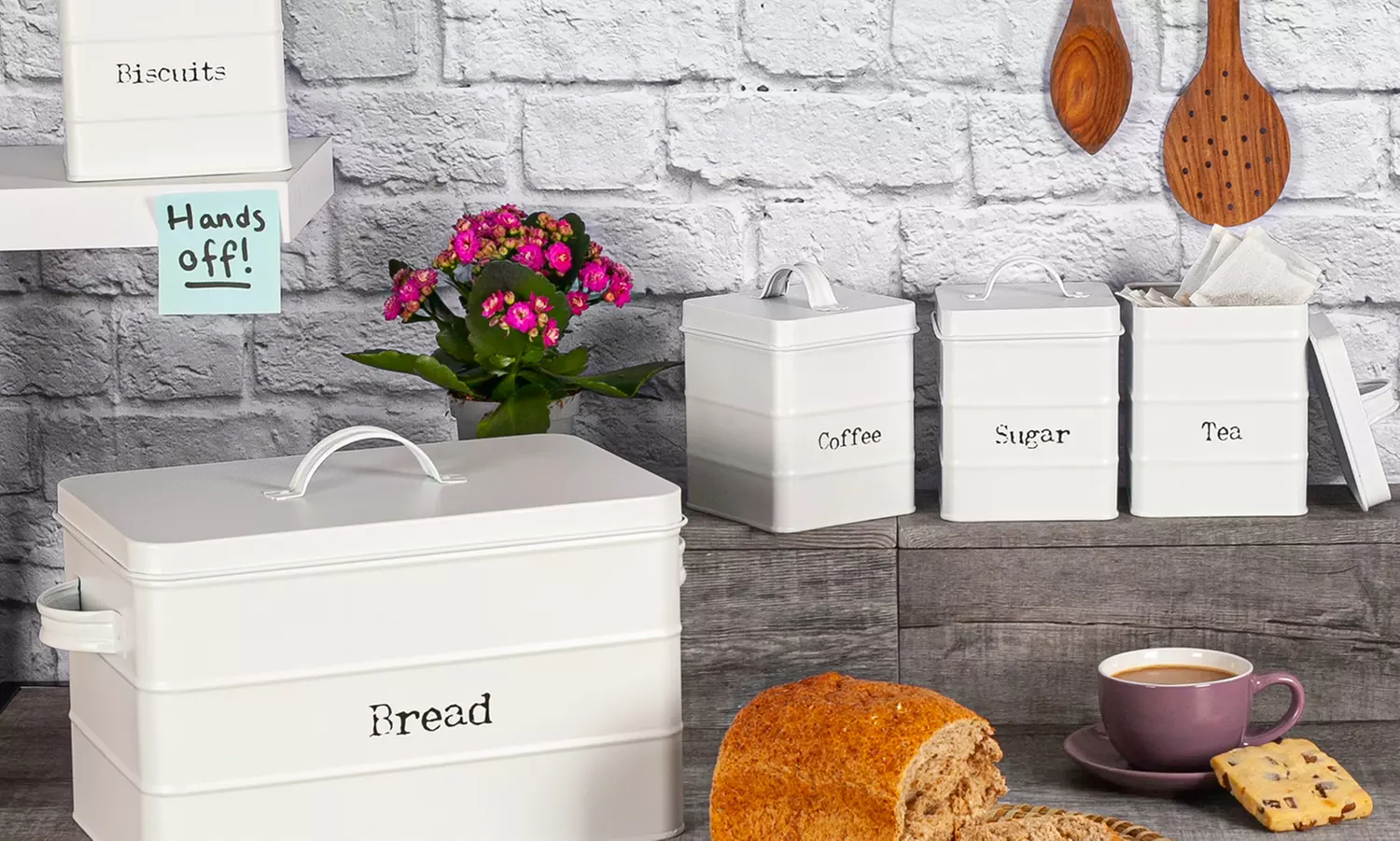 Aufbewahrungsdosen im Vintage-Stil in Mattweiß, teilweise im Set - Primary Image