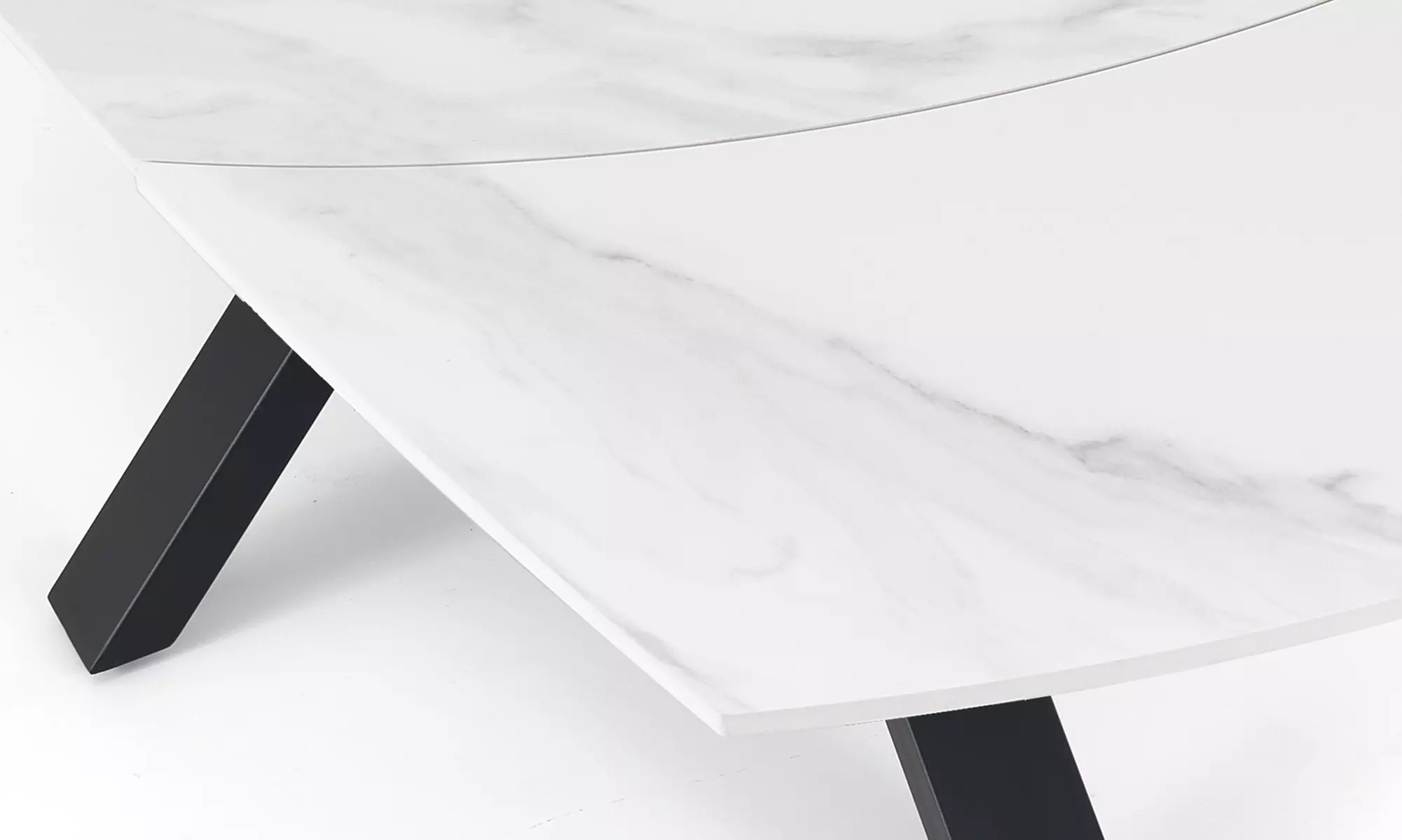 Oresteluchetta ausziehbarer Esstisch