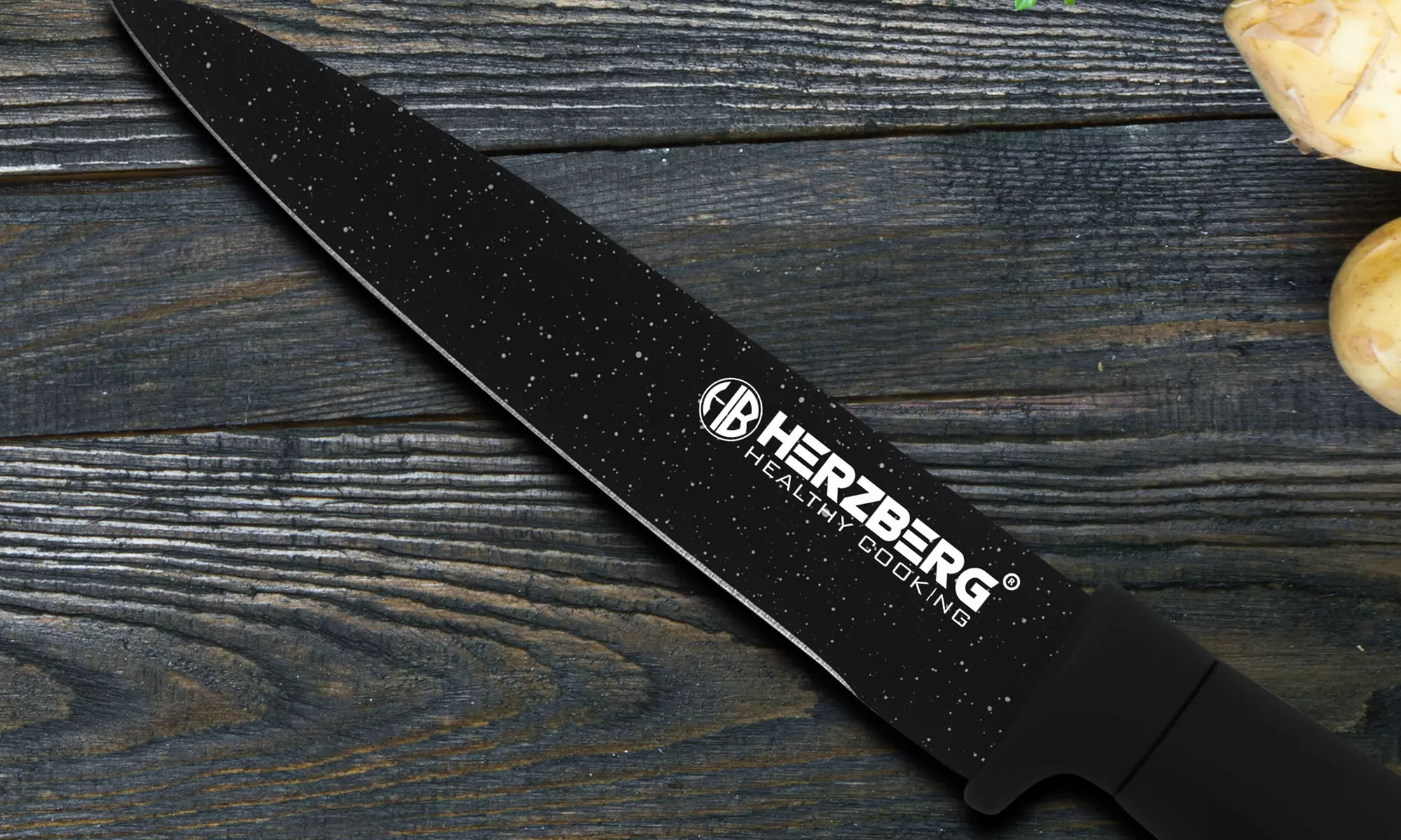 Ensemble 8 pièces avec couteaux, aiguiseur, ciseaux et support