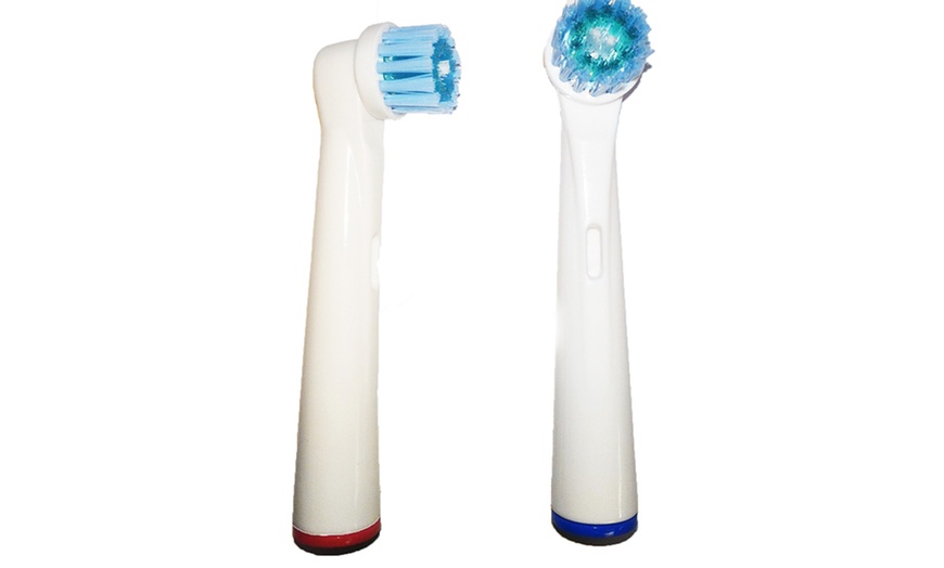 Image 2: Spazzolini compatibili Oral-B