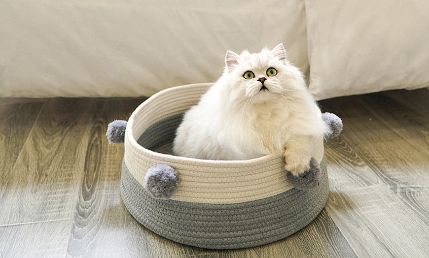 Image 1: Round Pet Basket