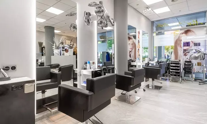 Meister-Haarschnitt für Damen