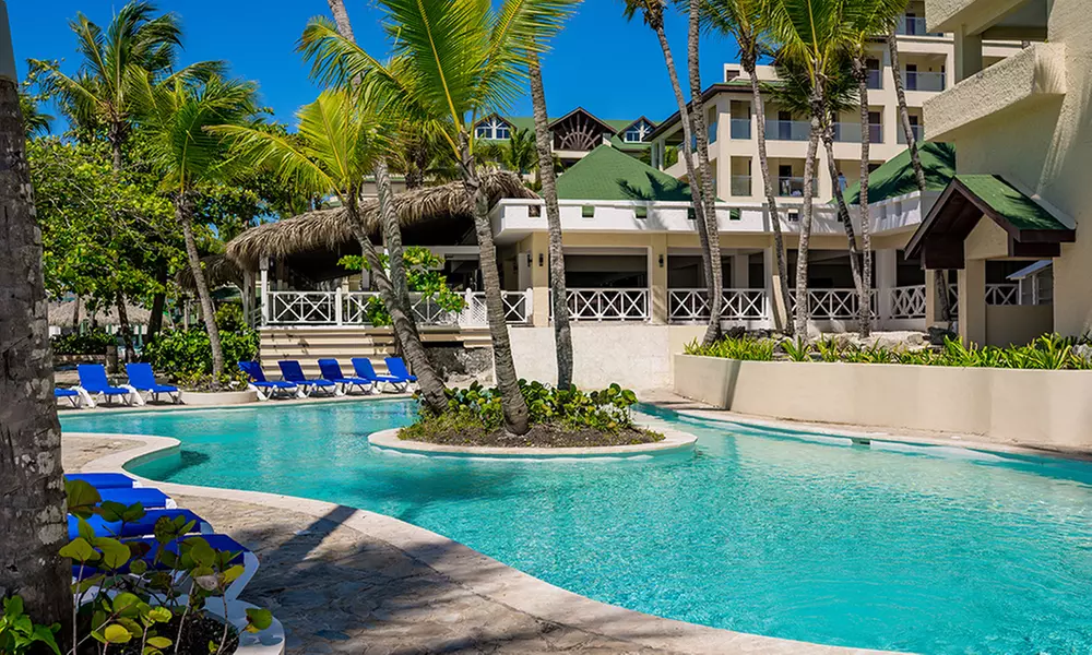 ✈ 3 or 5-Night Dominican Republic Vacation with Hotels and Air