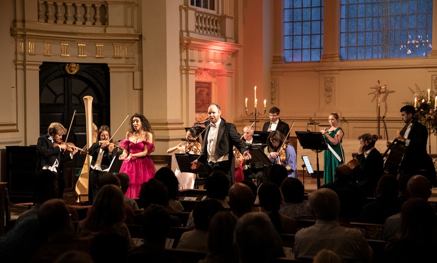 Image 2: A Night at the Opera by Candlelight London Concertante