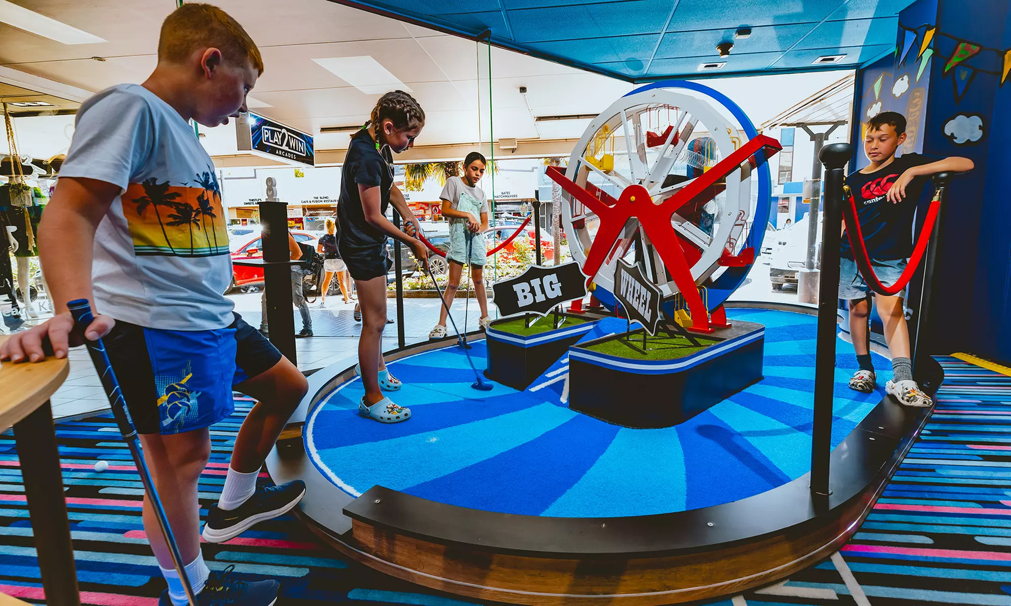 Bis zu 10% Rabatt auf den Golf – Minigolf – Schwarzlicht bei Laserstar Oldenburg