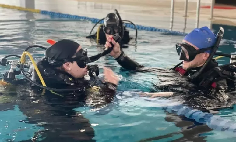Bautismo de buceo con reportaje fotográfico para 1 o 2 personas