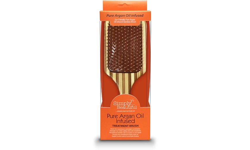 Image 1: Argan Oil-Infused Bamboo Brush