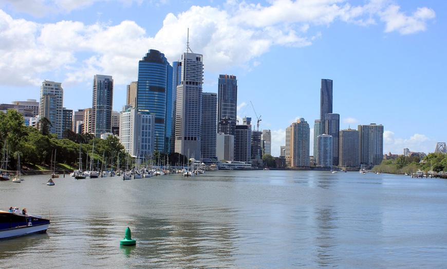 Image 4: Weekend Jazz Lunch Cruise