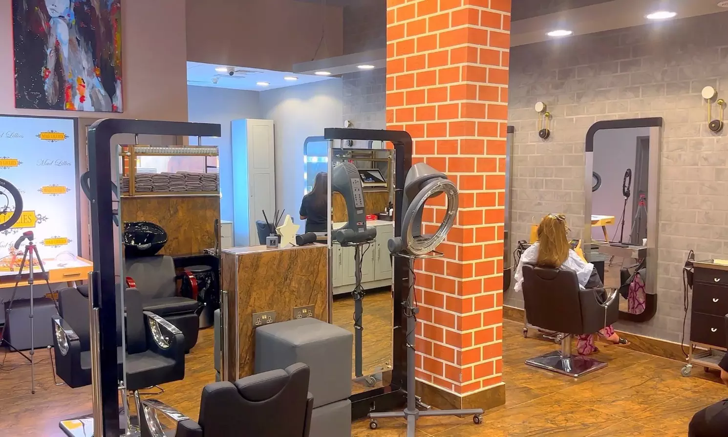 60-Minute Dr. Renaud Azulene Treatment Package at Mad Lillies Salon