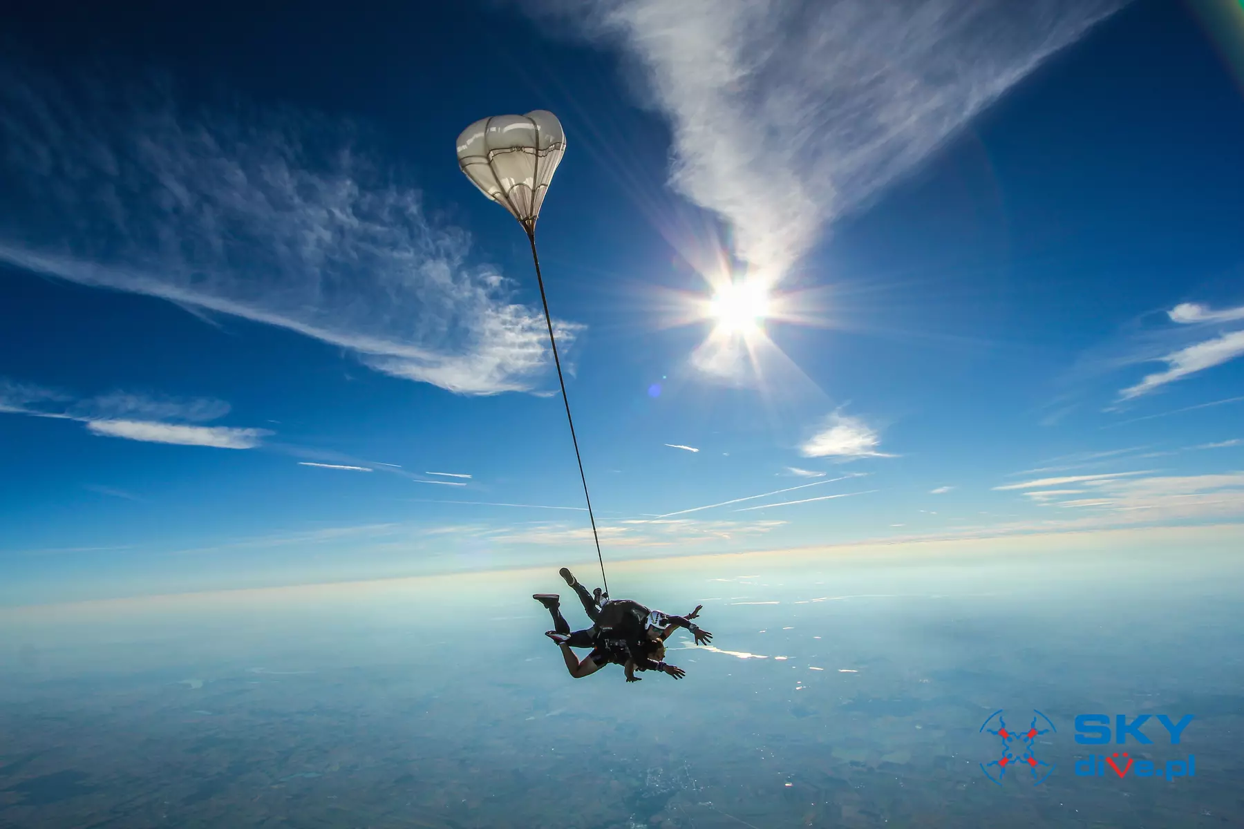 Skok tandemowy dla 1-2 osób z instruktorem z minimum 4000 metrów