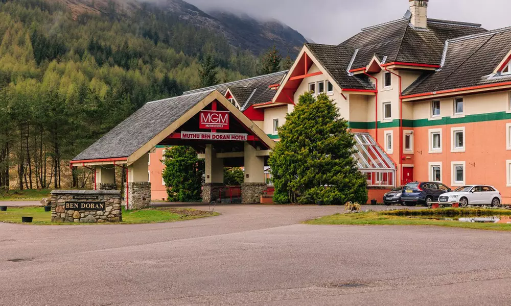 Afternoon Tea with A Glass of Prosecco at Muthu Ben Doran Hotel