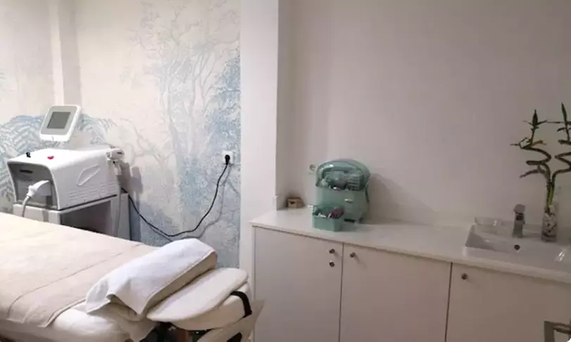 Dermapen facial con cóctel de vitaminas en Clínica Estética Rodríguez