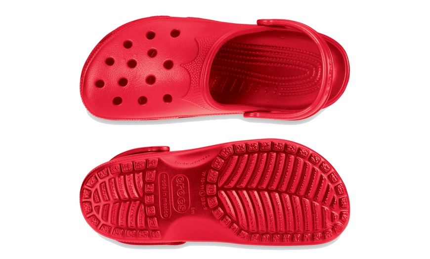 Image 16: Déstockage sabots CROCS unisexe